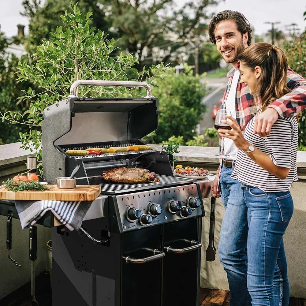 Broil King Baron™ 490 PRO 4-Burner Gas Grill