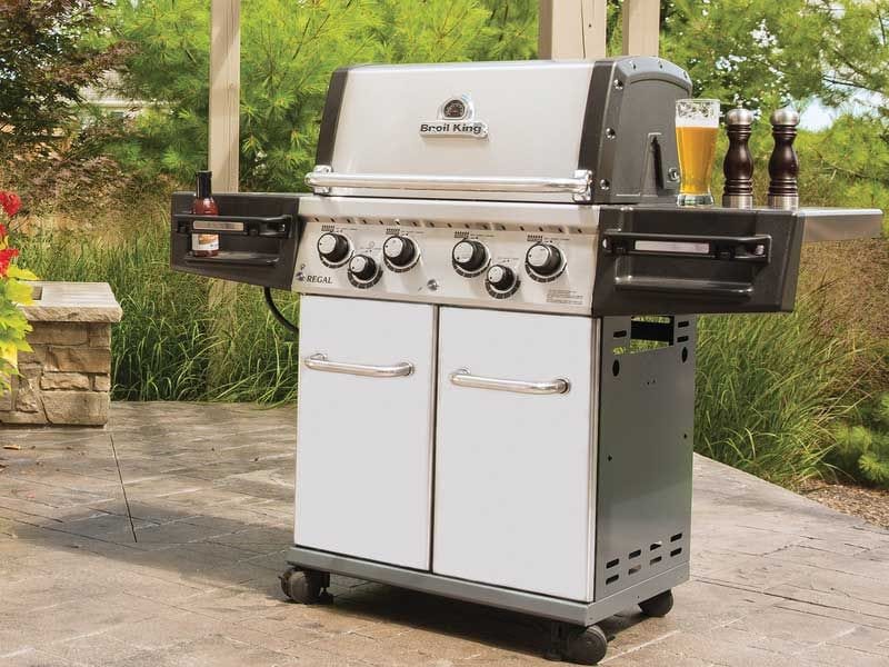 Broil King Regal™ S 490 PRO Infrared 4-Burner Gas Grill