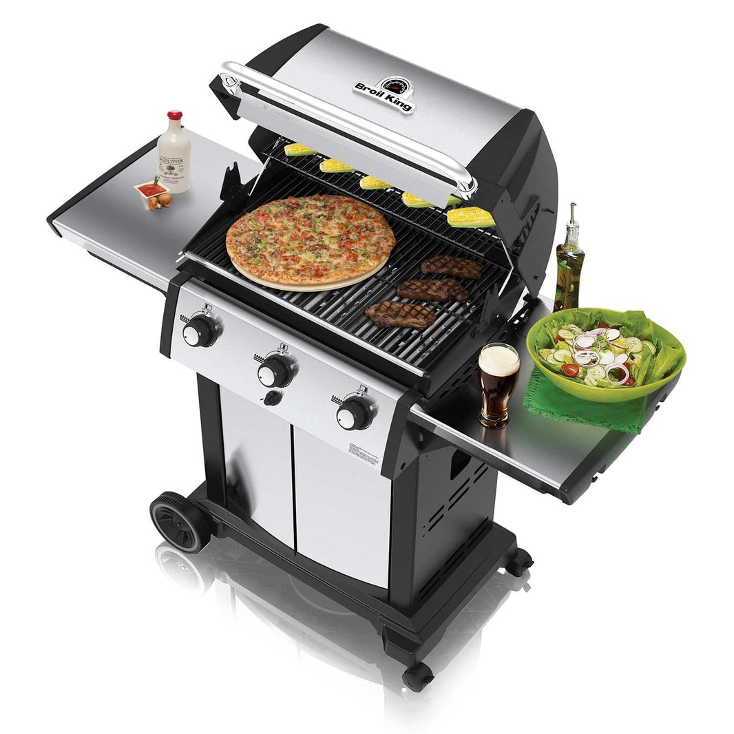 Broil King Signet™ 320 3-Burner Gas Grill