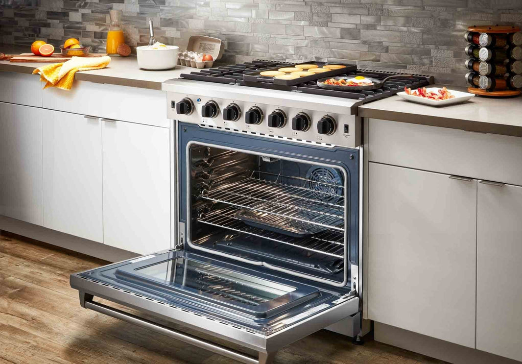 Thor Kitchen 36-Inch 6.0 Cu. Ft Single Oven Professional Gas Range in Stainless Steel (LRG3601U)