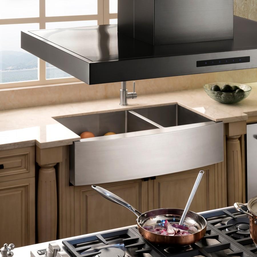 ZLINE 30-Inch Convertible Island Mount Range Hood in Black Stainless Steel (BSKE2iN-30)