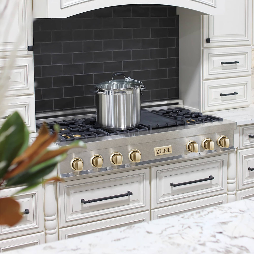 ZLINE Autograph Edition 48-Inch Porcelain Rangetop with 7 Gas Burners in DuraSnow® Stainless Steel and Gold Accents (RTSZ-48-G)